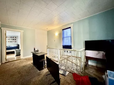 Entry Way - 3335 E High St, Springfield, OH 45505 photo 4 of 6