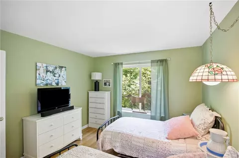 Bedroom - 1157 Timbertrail Ct, Centerville, OH 45458 photo 3 of 6