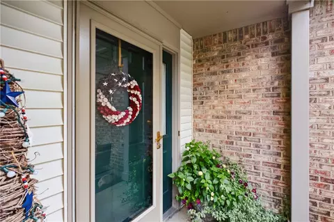 Entry Way - 1157 Timbertrail Ct, Centerville, OH 45458 photo 3 of 3