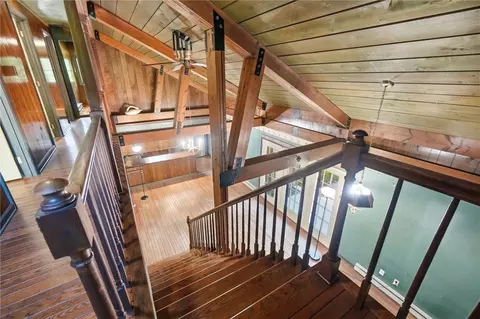 Entry Way - 6535 Weidner Rd, Springboro, OH 45066 photo 4 of 7