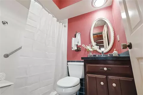 Bath - 6535 Weidner Rd, Springboro, OH 45066 photo 1 of 7