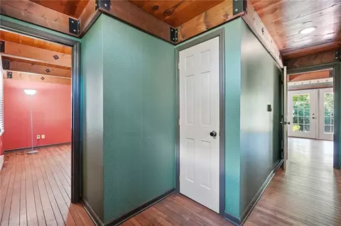 Entry Way - 6535 Weidner Rd, Springboro, OH 45066 photo 2 of 7