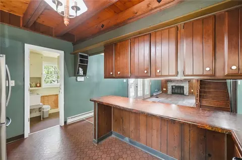 Kitchen - 6535 Weidner Rd, Springboro, OH 45066 photo 3 of 4