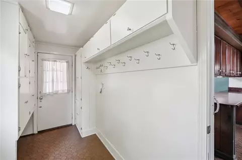 Entry Way - 6535 Weidner Rd, Springboro, OH 45066 photo 6 of 7