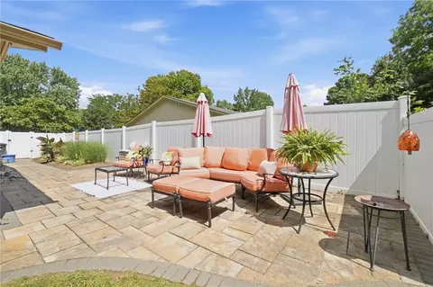 Exterior - 271 Edgebrook Dr, Centerville, OH 45459 photo 13 of 17