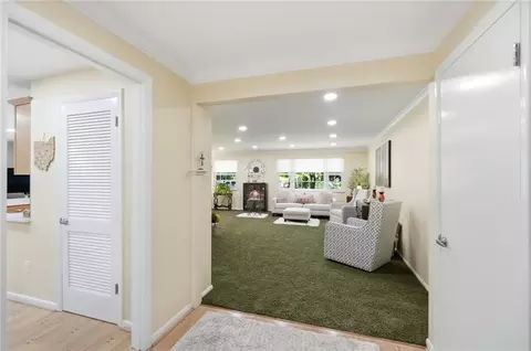 Entry Way - 271 Edgebrook Dr, Centerville, OH 45459 photo 2 of 2