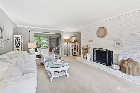 Living - 4833 Judith Dr, Kettering, OH 45429 photo 2 of 4