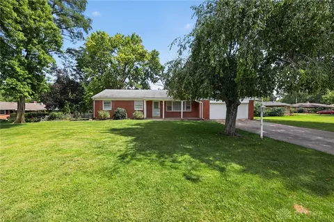 1186 Stanwick Dr, Beavercreek, OH 45430