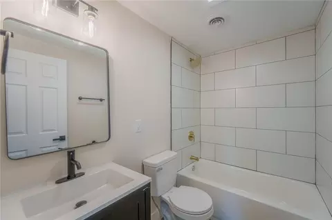 Bath - 4889 Becker Dr, Dayton, OH 45417 photo 2 of 3