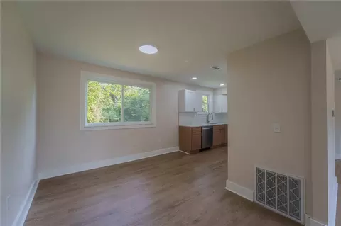 Living - 4889 Becker Dr, Dayton, OH 45417 photo 6 of 7