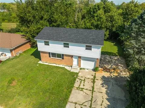 View/Area - 4889 Becker Dr, Dayton, OH 45417 photo 1 of 5
