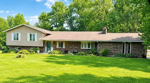 2075 Erickman Ln, Sugarcreek Township, OH 45385