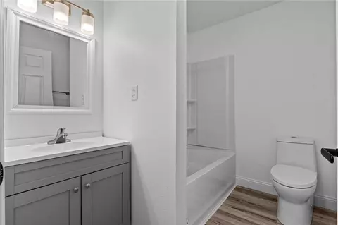 Bath - 4475 Willow Run Dr, Beavercreek, OH 45430 photo 1 of 2