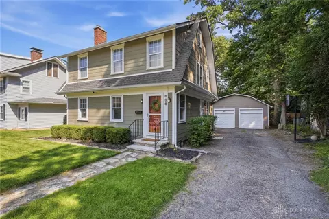 Exterior - 636 W Second St, Springfield, OH 45504 photo 5 of 15