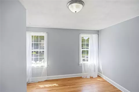 Bedroom - 636 W Second St, Springfield, OH 45504 photo 6 of 10