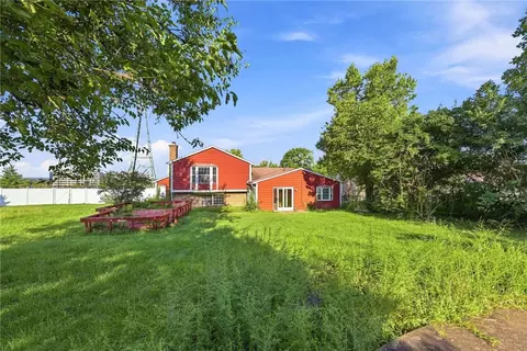 6200 Benzing Dr, Fairfield, OH 45014