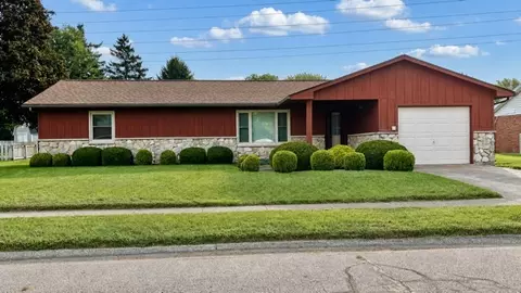 25 Newton Dr, Pleasant Hill, OH 45359