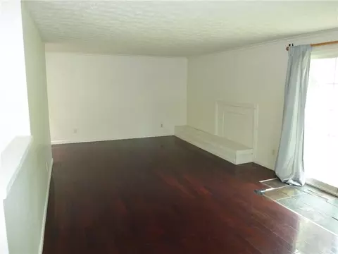 Living - 75 Benzell Dr, Centerville, OH 45458 photo 1 of 2