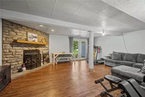 Living - 774 Stoneharbor Ln, Maineville, OH 45039 photo 4 of 4
