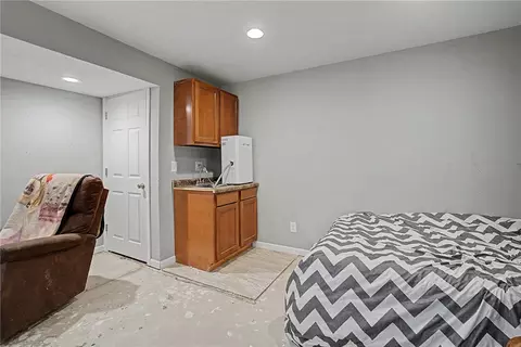 Bedroom - 3436 Beal Rd, Franklin, OH 45005 photo 10 of 11