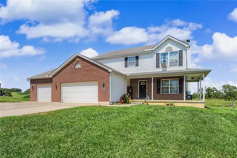 Exterior - 3436 Beal Rd, Franklin, OH 45005 photo 2 of 8