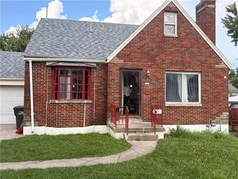 25 Redwood Ave, Dayton, OH 45405