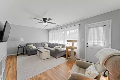 Living - 125 E Doris Dr, Fairborn, OH 45324 photo 1 of 1