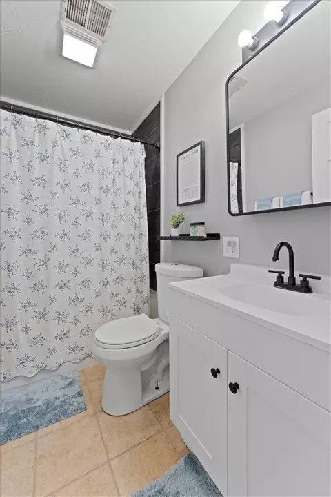 Bath - 125 E Doris Dr, Fairborn, OH 45324 photo 1 of 1