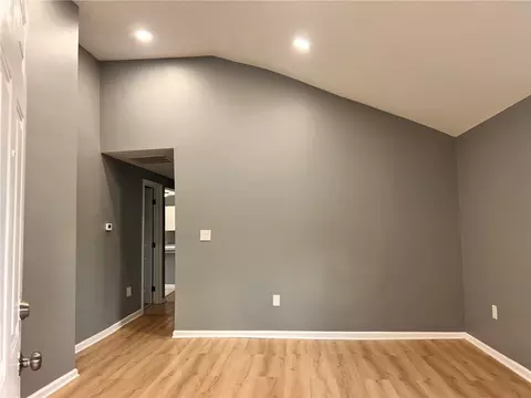 Living - 1015 Hillcrest Ave, Springfield, OH 45504 photo 1 of 2