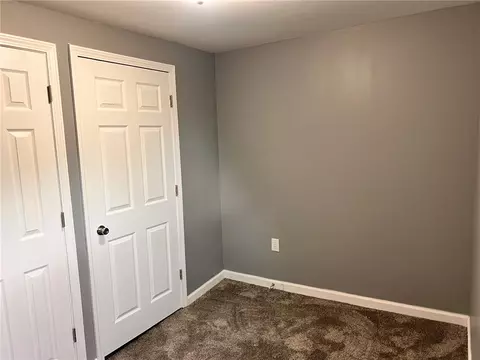 Bedroom - 1015 Hillcrest Ave, Springfield, OH 45504 photo 5 of 6