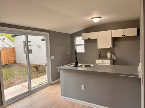 Kitchen - 1015 Hillcrest Ave, Springfield, OH 45504 photo 1 of 3