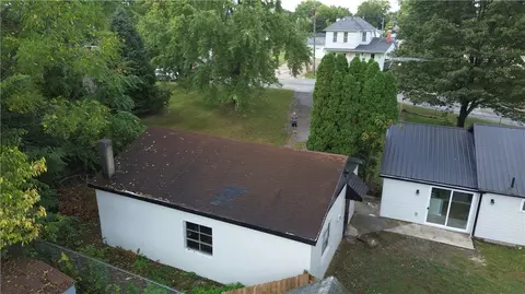 Exterior - 1015 Hillcrest Ave, Springfield, OH 45504 photo 6 of 10