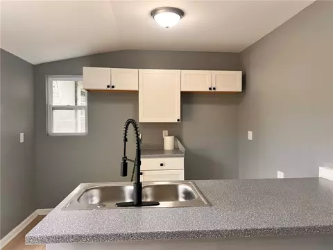 Kitchen - 1015 Hillcrest Ave, Springfield, OH 45504 photo 2 of 3