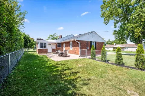 Exterior - 600 Cushing Ave, Kettering, OH 45429 photo 2 of 5
