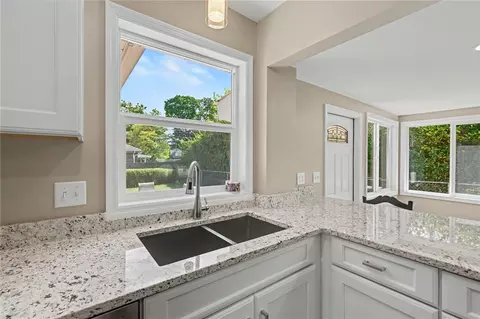 Kitchen - 600 Cushing Ave, Kettering, OH 45429 photo 3 of 5
