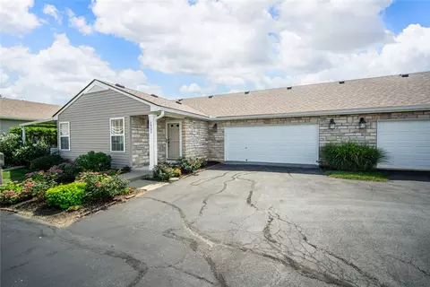 1922 Falling Leaf Ln, Miamisburg, OH 45342