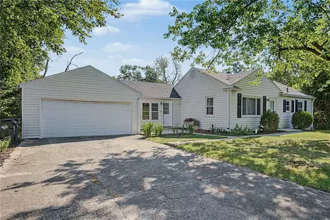 650 S Elm St, West Carrollton, OH 45449