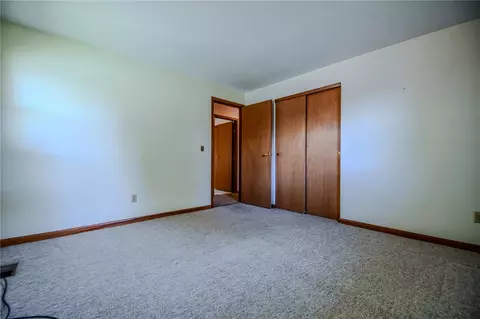 Bedroom - 2016 E Oak Tree Dr, Kettering, OH 45440 photo 6 of 8