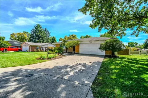 Exterior - 2016 E Oak Tree Dr, Kettering, OH 45440 photo 15 of 15