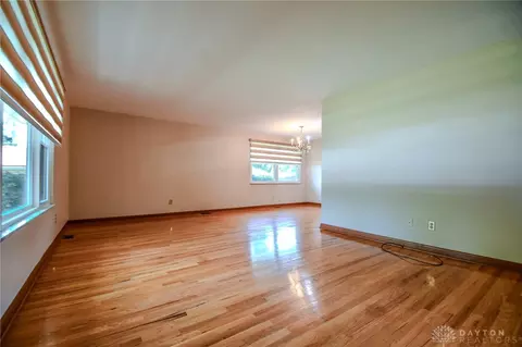 Living - 2016 E Oak Tree Dr, Kettering, OH 45440 photo 3 of 7