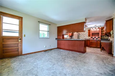 Living - 2016 E Oak Tree Dr, Kettering, OH 45440 photo 7 of 7