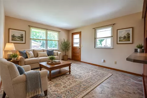 Living - 2016 E Oak Tree Dr, Kettering, OH 45440 photo 2 of 7