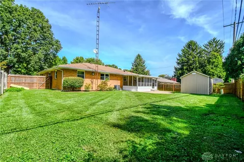 Exterior - 2016 E Oak Tree Dr, Kettering, OH 45440 photo 7 of 15