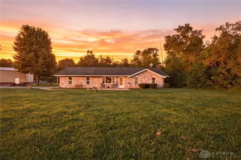12416 Eagle Rd, New Lebanon, OH 45345