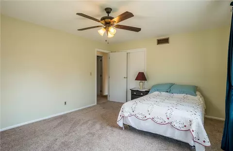 Bedroom - 243 E Rahn Rd, Kettering, OH 45429 photo 4 of 8