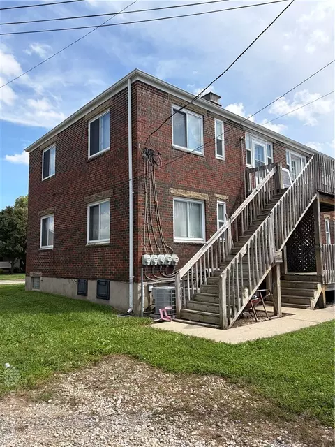 Exterior - 45 S Wright Ave, Fairborn, OH 45324 photo 2 of 4