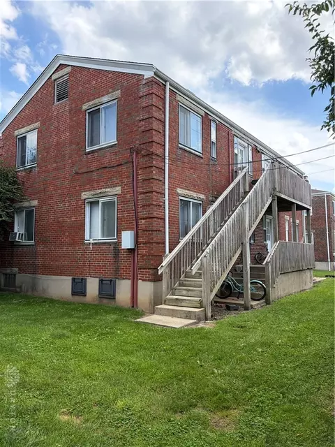 Exterior - 45 S Wright Ave, Fairborn, OH 45324 photo 4 of 4