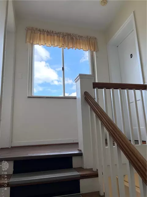 Entry Way - 45 S Wright Ave, Fairborn, OH 45324 photo 1 of 2