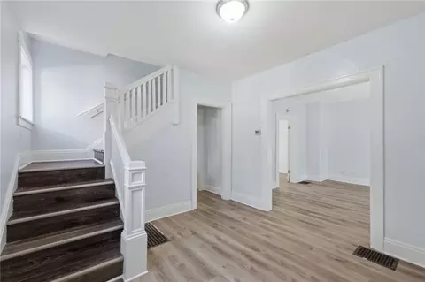 Entry Way - 41 Pointview Ave, Dayton, OH 45405 photo 1 of 5