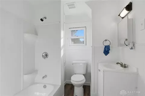 Bath - 41 Pointview Ave, Dayton, OH 45405 photo 2 of 2